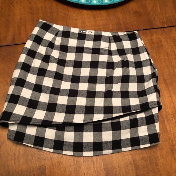 Flannel Checked Mini Skirt - Picture 3 of 5